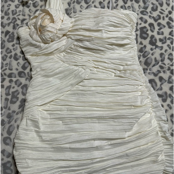 Wedding dress size 8 - Picture 1 of 6